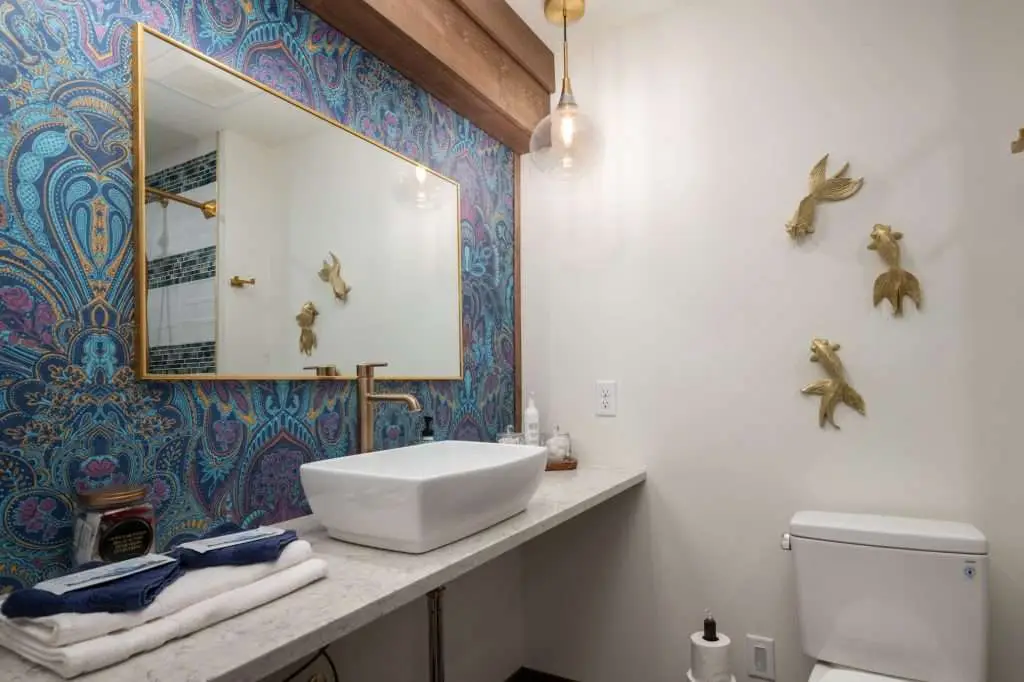 Bathroom vanity with vessel sink